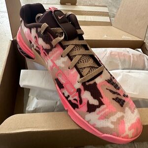 NIB Nike Metcon Women’s size 9
